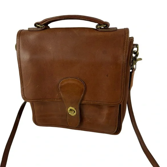 Vintage Coach British Tan Leather Station Crossbody Bag - Picture 2 of 16